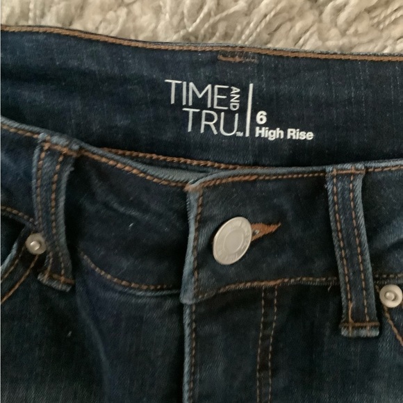 🍁3/$15🍁NWT Time and Tru cropped jeans - Picture 4 of 6